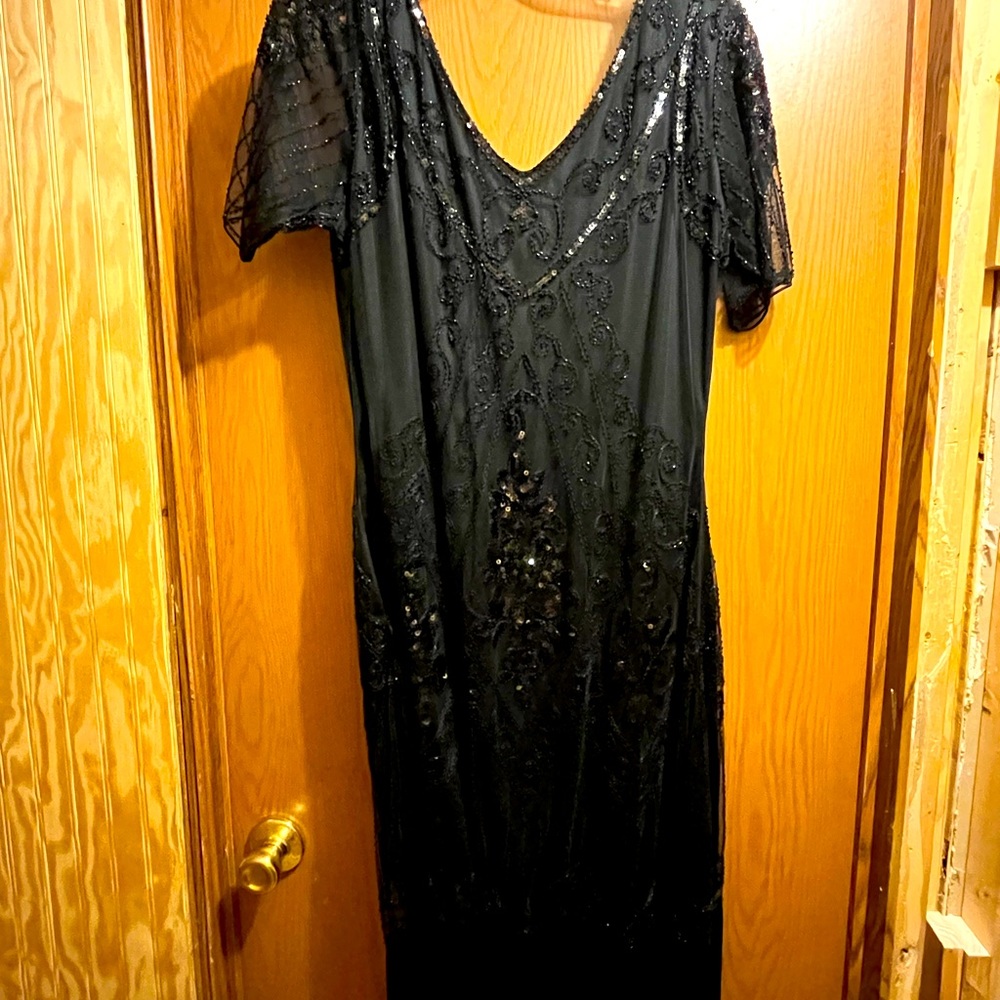 Roaring Twenties style fringed dress